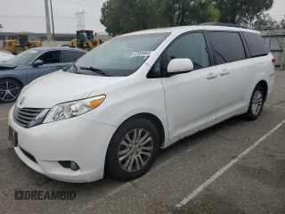 2013 Toyota Sienna XLE AAS with VIN 5TDYK3DC4DS295738, listed as a Copart auction lot 52893865 with 191,267 mi miles and Salvage Title. Bid and sale history available at carsss.com. Image 1.