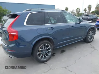 2018 Volvo XC90 Momentum with VIN YV4A22PK6J1215876, listed as a IAAI auction lot 41720316 with 87,015 mi miles. Bid and sale history available at carsss.com. Image 4.