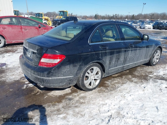 2008 Mercedes-Benz C-Class 3.0L Sport with VIN WDDGF54X38F132654, listed as a IAAI auction lot 41636322 with 184,131 mi miles. Bid and sale history available at carsss.com. Image 4.