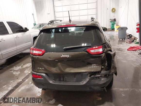 2015 Jeep Cherokee Sport with VIN 1C4PJMAB9FW595102, listed as a IAAI auction lot 41718244 with 95,059 mi miles. Bid and sale history available at carsss.com. Image 16.
