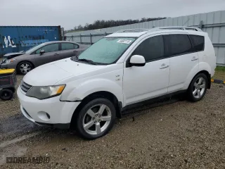 2008 Mitsubishi Outlander XLS with VIN JA4MT41X88Z009462, listed as a Copart auction lot 44002115 with 278,859 mi miles and Salvage Title. Bid and sale history available at carsss.com. Image 1.