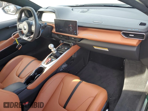 2024 Lotus Emira First Edition с VIN SCCLEKAX3RHB12409, выставлен на аукционе Copart как лот 86659254 с пробегом 1 014 миль миль и Списание • Salvage title. История ставок и продаж доступна на DreamBid. Изображение 8.