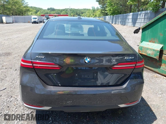 2024 BMW 5 Series 530i xDrive with VIN WBA53FJ00RCS54220, listed as a IAAI auction lot 42403628 with 19,047 mi miles and . Bid and sale history available at DreamBid. Image 16.