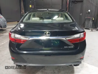 2018 Lexus ES 350 z VIN 58ABK1GG3JU083398, wystawiony jako IAAI lot #42094308 z przebiegiem 98 019 mil mil oraz . Historia ofert i sprzedaży dostępna na DreamBid. Obrazek 16.