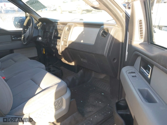 2014 Ford F-150 XL with VIN 1FTNF1CF1EKD83954, listed as a IAAI auction lot 41620910 with 165,042 mi miles. Bid and sale history available at carsss.com. Image 5.