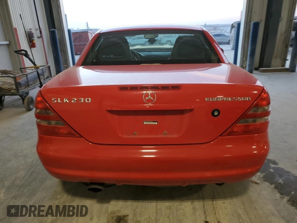 2000 Mercedes-Benz SLK 230 Kompressor with VIN WDBKK47F8YF150465, listed as a Copart auction lot 82610754 with 87,581 mi miles and Clean title. Bid and sale history available at DreamBid. Image 6.