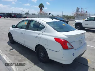 2017 Nissan Versa SV с VIN 3N1CN7AP5HL838903, выставлен на аукционе IAAI как лот 42260851 с пробегом 142 508 миль миль и . История ставок и продаж доступна на DreamBid. Изображение 3.