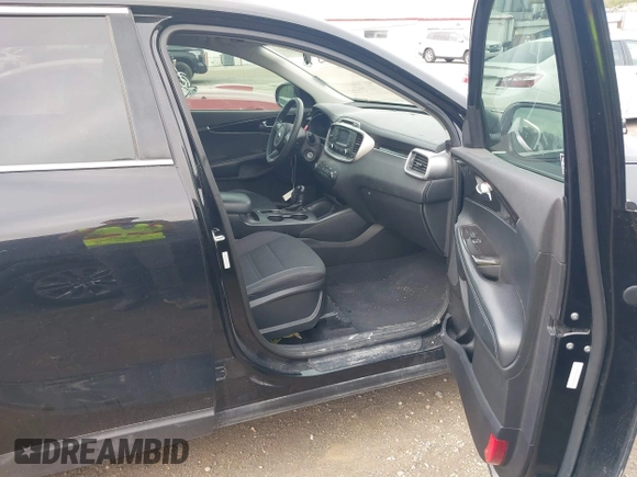2018 Kia Sorento LX with VIN 5XYPG4A51JG352947, listed as a IAAI auction lot 42201063 with 111,431 mi miles and . Bid and sale history available at DreamBid. Image 5.