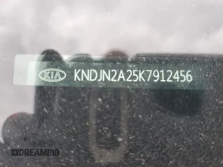 2019 Kia Soul z VIN KNDJN2A25K7912456, wystawiony jako Copart lot #57425395 z przebiegiem 66 209 mil mil oraz Szkoda całkowita • Salvage title. Historia ofert i sprzedaży dostępna na DreamBid. Obrazek 13.