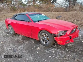 2014 Ford Mustang V6 with VIN 1ZVBP8EM6E5306738, listed as a IAAI auction lot 41226593 with 98,553 mi miles. Bid and sale history available at carsss.com. Image 1.