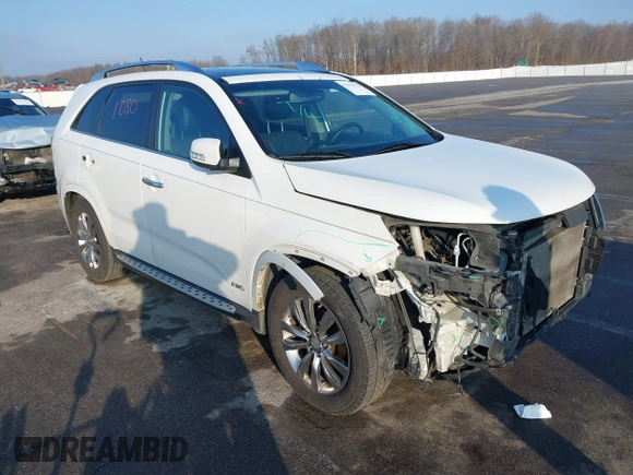 2013 Kia Sorento SX with VIN 5XYKWDA29DG333442, listed as a IAAI auction lot 41678171 with 145,166 mi miles. Bid and sale history available at carsss.com. Image 1.