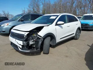 2017 Kia Niro LX with VIN KNDCB3LC8H5041747, listed as a IAAI auction lot 41764016 with 103,329 mi miles. Bid and sale history available at carsss.com. Image 17.