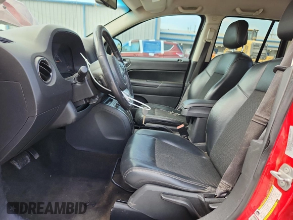 2016 Jeep Compass Sport z VIN 1C4NJCBAXGD727000, wystawiony jako Copart lot #64591555 z przebiegiem 154 441 mil mil oraz Czysty tytuł • Clean title. Historia ofert i sprzedaży dostępna na DreamBid. Obrazek 7.