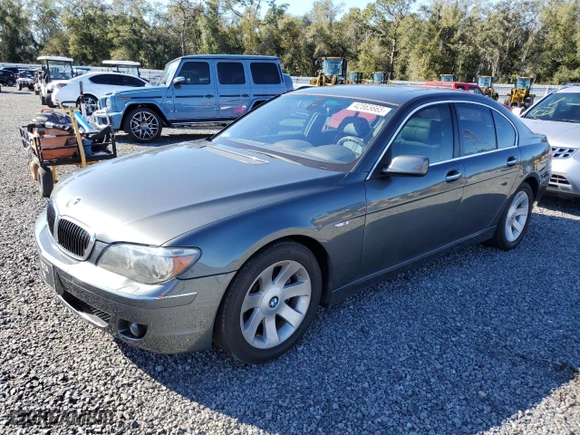 2007 BMW 7 Series 750i with VIN WBAHL83517DT10951, listed as a Copart auction lot 42565665 with 86,800 mi miles and Clean Title. Bid and sale history available at carsss.com. Image 1.