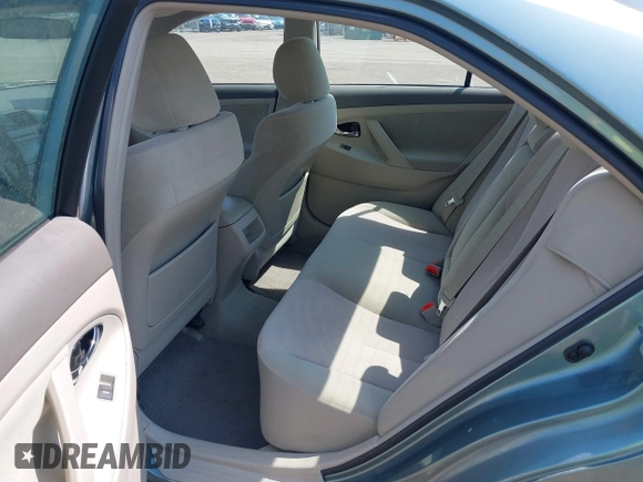 2011 Toyota Camry LE z VIN 4T4BF3EK3BR128796, wystawiony jako IAAI lot #42232144 z przebiegiem 127 823 mil mil oraz . Historia ofert i sprzedaży dostępna na DreamBid. Obrazek 8.