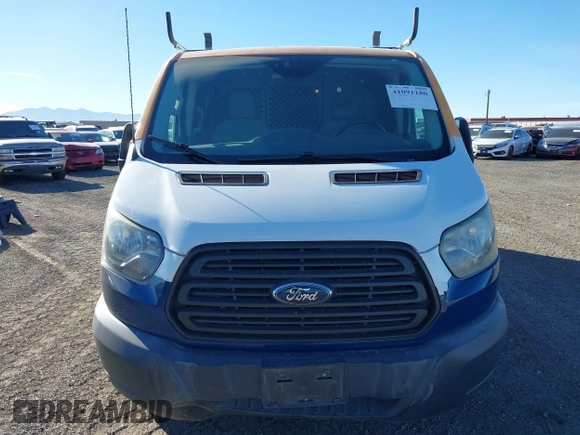2016 Ford Transit Cargo z VIN 1FTYE1YM2GKB18602, wystawiony jako IAAI lot #41091180 z przebiegiem 143 262 mil mil oraz . Historia ofert i sprzedaży dostępna na DreamBid. Obrazek 12.