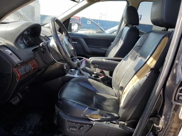 2008 Land Rover LR2 HSE with VIN SALFT24N48H060937, listed as a Copart auction lot 53555055 with 236,985 mi miles and Salvage Title. Bid and sale history available at DreamBid. Image 7.
