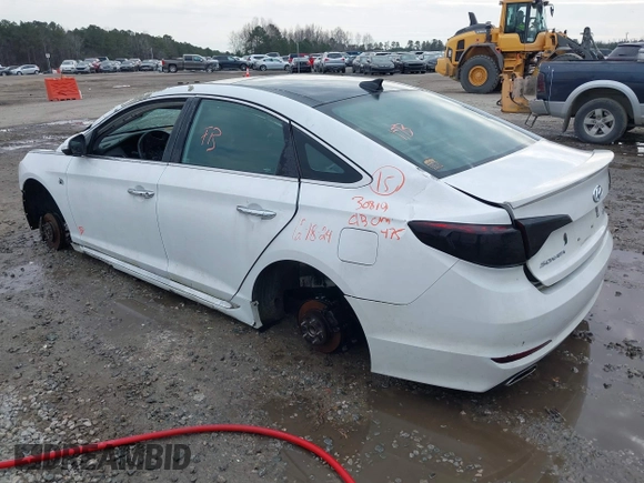 2015 Hyundai Sonata Limited with VIN 5NPE34AF0FH014757, listed as a IAAI auction lot 41394710 with 102,481 mi miles and . Bid and sale history available at carsss.com. Image 3.