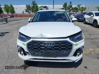 2021 Audi Q5 Premium Plus z VIN WA1E2AFY1M2043365, wystawiony jako IAAI lot #42286970 z przebiegiem 28 438 mil mil oraz . Historia ofert i sprzedaży dostępna na DreamBid. Obrazek 13.