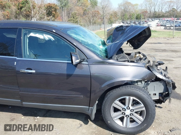 2015 Chevrolet Traverse LT with VIN 1GNKRGKD5FJ138019, listed as a IAAI auction lot 41918331 with Not Provided miles. Bid and sale history available at carsss.com. Image 20.