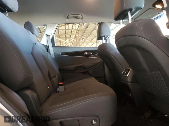 2020 Kia Sorento L with VIN 5XYPG4A37LG635838, listed as a Copart auction lot 46695955 with 119,545 mi miles and Salvage Title. Bid and sale history available at DreamBid. Image 11.