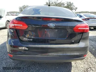 2018 Ford Focus SE with VIN 1FADP3F25JL256440, listed as a Copart auction lot 45380435 with 97,099 mi miles and Salvage Title. Bid and sale history available at carsss.com. Image 6.