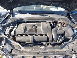 2010 Volvo XC60 3.2L with VIN YV4960DZ2A2051405, listed as a IAAI auction lot 41642010 with 200,589 mi miles. Bid and sale history available at carsss.com. Image 10.