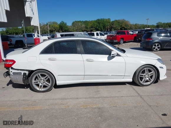 2013 Mercedes-Benz E-Class E 350 Luxury with VIN WDDHF8JB6DA680430, listed as a IAAI auction lot 41837189 with 83,492 mi miles. Bid and sale history available at carsss.com. Image 14.