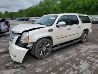 2011 Cadillac Escalade ESV Platinum Edition z VIN 1GYS4KEF5BR157831, wystawiony jako Copart lot #56680995 z przebiegiem 186 688 mil mil oraz Szkoda całkowita • Salvage title. Historia ofert i sprzedaży dostępna na DreamBid. Obrazek 1.