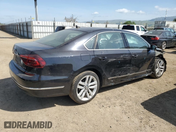 2017 Volkswagen Passat SE z VIN 1VWGT7A32HC062661, wystawiony jako Copart lot #53167835 z przebiegiem 44 689 mil mil oraz Szkoda całkowita • Salvage title. Historia ofert i sprzedaży dostępna na DreamBid. Obrazek 3.