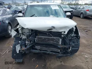 2014 Kia Soul with VIN KNDJN2A27E7010962, listed as a IAAI auction lot 42024098 with 97,370 mi miles. Bid and sale history available at carsss.com. Image 6.