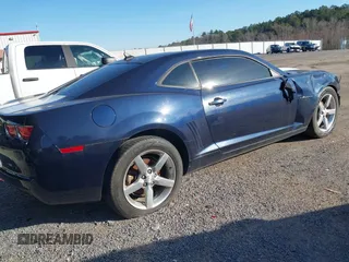 2011 Chevrolet Camaro 1LT z VIN 2G1FB1EDXB9115082, wystawiony jako IAAI lot #41322689 z przebiegiem 174 740 mil mil oraz . Historia ofert i sprzedaży dostępna na DreamBid. Obrazek 4.