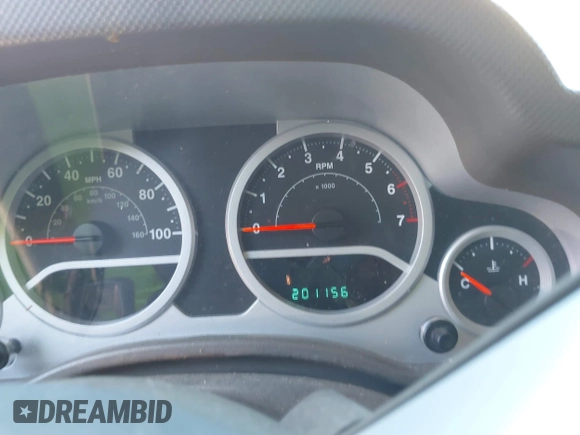 2008 Jeep Wrangler Unlimited Sahara with VIN 1J4GA59128L608191, listed as a IAAI auction lot 42669266 with 201,156 mi miles and . Bid and sale history available at DreamBid. Image 7.