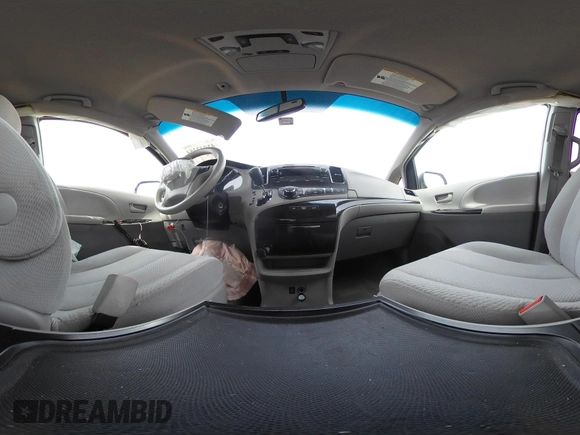 2014 Toyota Sienna LE AAS with VIN 5TDKK3DC4ES462090, listed as a IAAI auction lot 41942354 with 215,814 mi miles. Bid and sale history available at carsss.com. Image 18.
