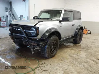 2022 Ford Bronco with VIN 1FMDE5CP3NLB40814, listed as a IAAI auction lot 41578527 with 13,791 mi miles and . Bid and sale history available at DreamBid. Image 17.