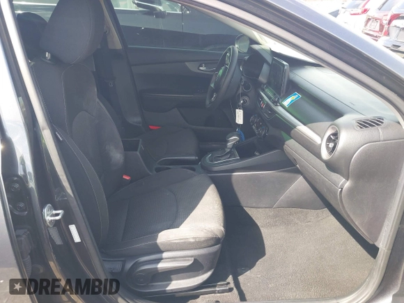 2019 Kia Forte LXS with VIN 3KPF24AD9KE112092, listed as a IAAI auction lot 41795486 with 77,603 mi miles and . Bid and sale history available at carsss.com. Image 5.