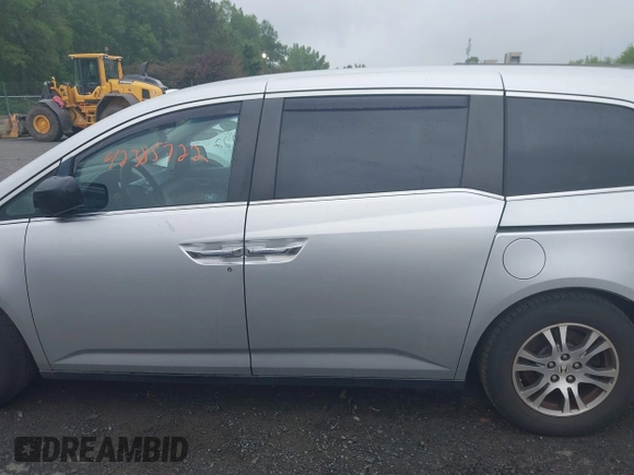 2012 Honda Odyssey EX с VIN 5FNRL5H4XCB016053, выставлен на аукционе IAAI как лот 42385722 с пробегом 216 212 миль миль и . История ставок и продаж доступна на DreamBid. Изображение 14.