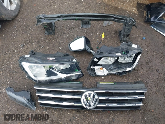 2020 Volkswagen Tiguan SE with VIN 3VV2B7AX8LM177213, listed as a IAAI auction lot 42125606 with 34,578 mi miles and . Bid and sale history available at DreamBid. Image 12.