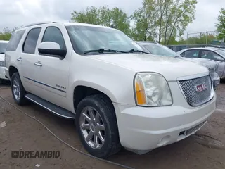 2010 GMC Yukon Denali z VIN 1GKUKEEF6AR228267, wystawiony jako IAAI lot #42177821 z przebiegiem 172 102 mil mil oraz . Historia ofert i sprzedaży dostępna na DreamBid. Obrazek 1.