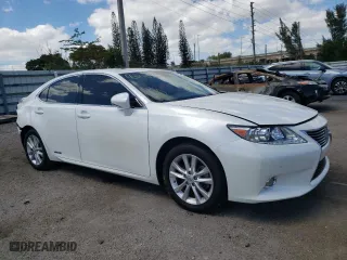 2015 Lexus ES 300h Hybrid with VIN JTHBW1GG8F2086119, listed as a Copart auction lot 44750983 with 50,909 mi miles. Bid and sale history available at carsss.com. Image 4.