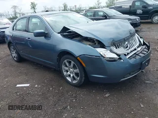 2011 Mercury Milan Premier with VIN 3MEHM0JG5BR604003, listed as a IAAI auction lot 42120284 with 110,399 mi miles. Bid and sale history available at carsss.com. Image 1.