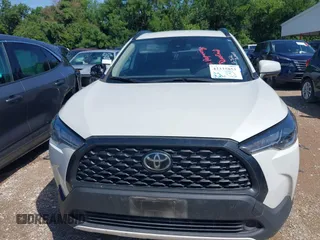 2022 Toyota Corolla Cross LE z VIN 7MUCAAAG0NV014812, wystawiony jako IAAI lot #42335853 z przebiegiem 52 811 mil mil oraz . Historia ofert i sprzedaży dostępna na DreamBid. Obrazek 12.