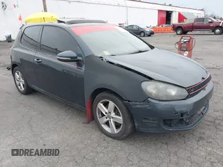 2011 Volkswagen Golf z VIN WVWBA7AJXBW083359, wystawiony jako IAAI lot #41154408 z przebiegiem 190 218 mil mil oraz . Historia ofert i sprzedaży dostępna na DreamBid. Obrazek 1.