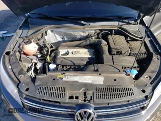 2016 Volkswagen Tiguan SE with VIN WVGBV7AX6GW052539, listed as a Copart auction lot 70010574 with 124,622 mi miles and Clean Title. Bid and sale history available at DreamBid. Image 14.