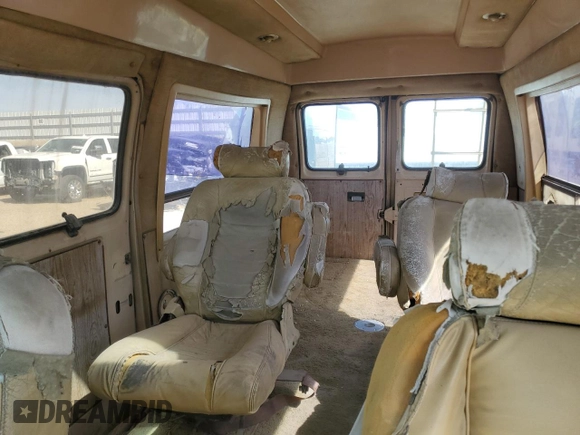 1986 Ford Econoline Cargo with VIN 1FDDE14N6GHB87105, listed as a Copart auction lot 47234585 with 41,020 mi miles and Clean Title. Bid and sale history available at DreamBid. Image 10.
