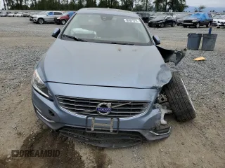 2017 Volvo S60 Inscription z VIN LYV402TK4HB127567, wystawiony jako Copart lot #66991914 z przebiegiem Nie podano mil oraz Szkoda całkowita • Salvage title. Historia ofert i sprzedaży dostępna na DreamBid. Obrazek 5.