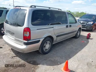 2004 Chevrolet Venture LS with VIN 1GNDX03E04D224881, listed as a IAAI auction lot 42093937 with 121,079 mi miles. Bid and sale history available at carsss.com. Image 4.