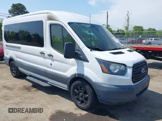 2015 Ford Transit XL z VIN 1FBAX2CM1FKA48196, wystawiony jako IAAI lot #42170753 z przebiegiem Nie podano mil oraz . Historia ofert i sprzedaży dostępna na DreamBid. Obrazek 1.