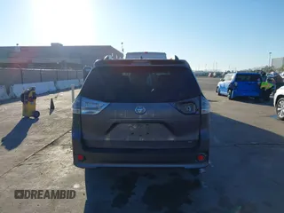 2011 Toyota Sienna SE with VIN 5TDXK3DC5BS064260, listed as a IAAI auction lot 41616160 with 98,505 mi miles. Bid and sale history available at carsss.com. Image 17.