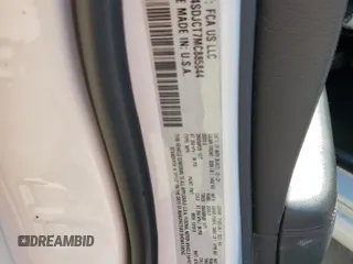 2021 Dodge Durango R/T z VIN 1C4SDJCT7MC885844, wystawiony jako Copart lot #51383345 z przebiegiem 27 669 mil mil oraz Szkoda całkowita • Salvage title. Historia ofert i sprzedaży dostępna na DreamBid. Obrazek 16.